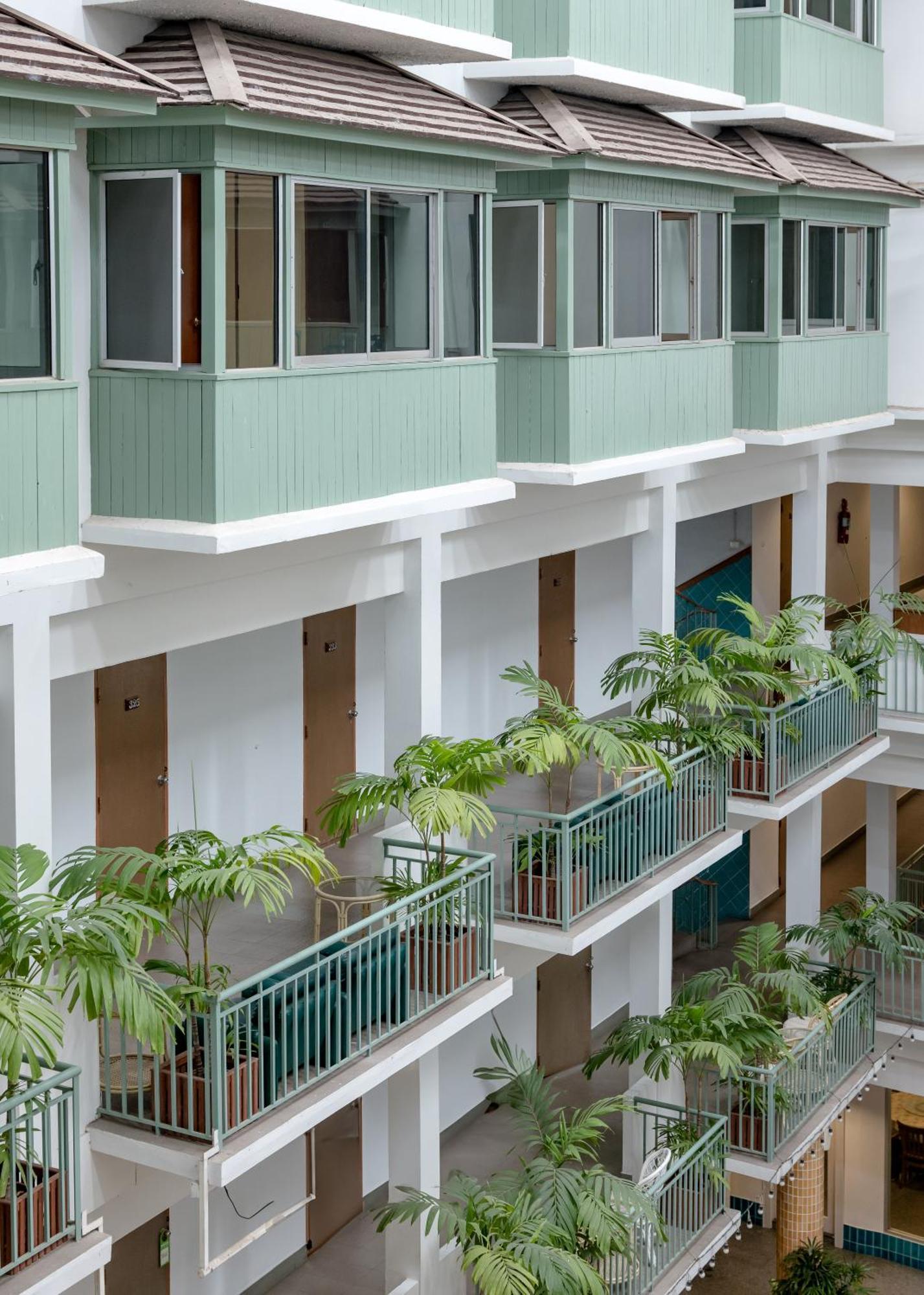 Dhevaraj Hotel Nan Exterior photo